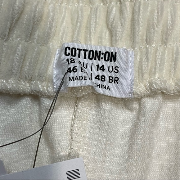 Cotton On Curve Womens Corduroy Elastic Waist Shorts - Cream, Size 14, New - Picture 12 of 13